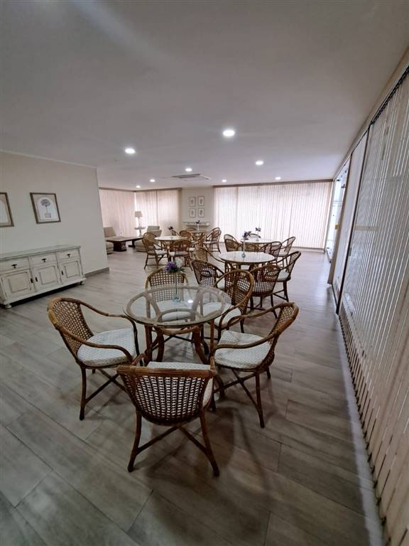 Apartamento com 3 quartos e 145 m² em Vila Guilhermina, Praia Grande