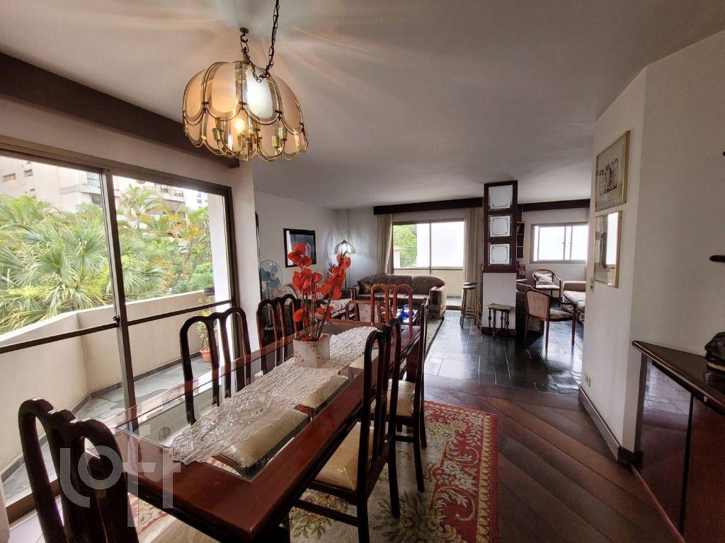 Apartamento com 3 quartos e 160 m² em Vila Guilhermina, Praia Grande
