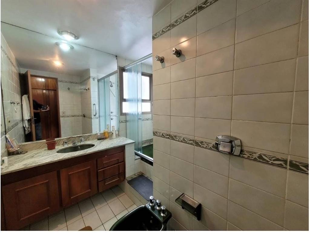 Apartamento com 3 quartos e 160 m² em Vila Guilhermina, Praia Grande
