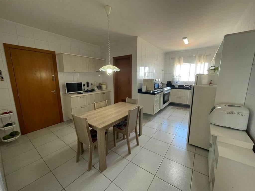 Apartamento com 3 quartos e 134 m² em Vila Guilhermina, Praia Grande