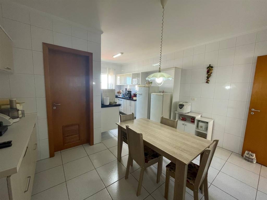 Apartamento com 3 quartos e 134 m² em Vila Guilhermina, Praia Grande