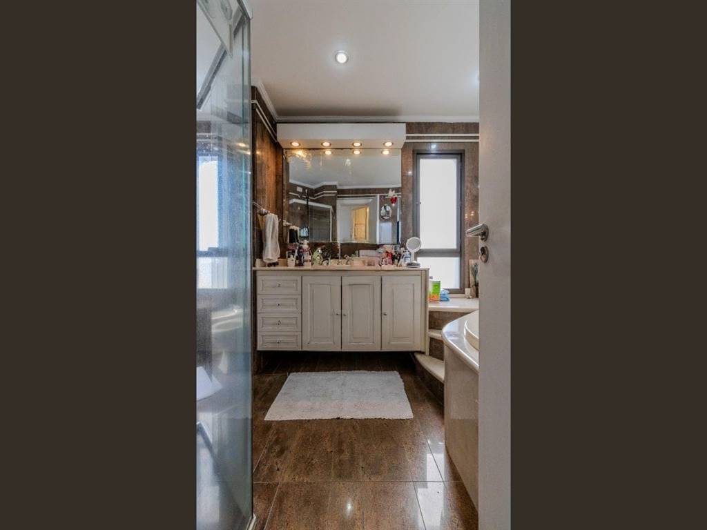 Apartamento com 4 quartos e 290 m² em Vila Guilhermina, Praia Grande
