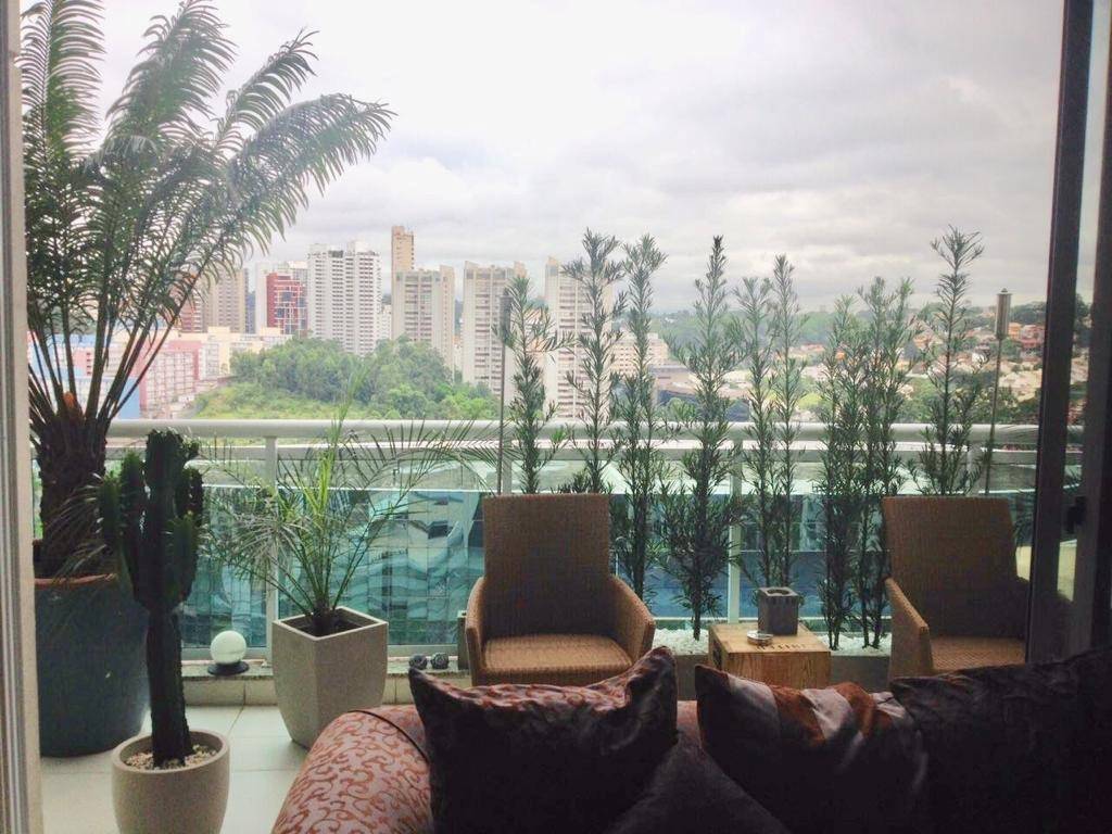 Apartamento com 4 quartos e 210 m² em Vila Guilhermina, Praia Grande