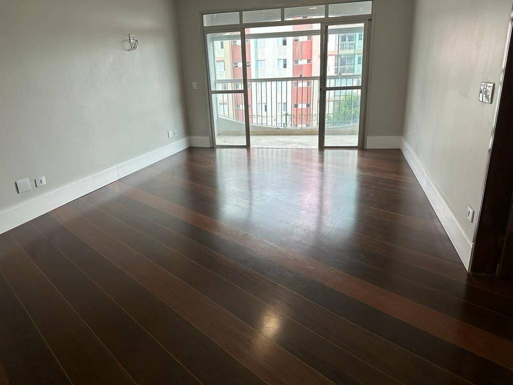 Apartamento com 3 quartos e 115 m² em Vila Guilhermina, Praia Grande