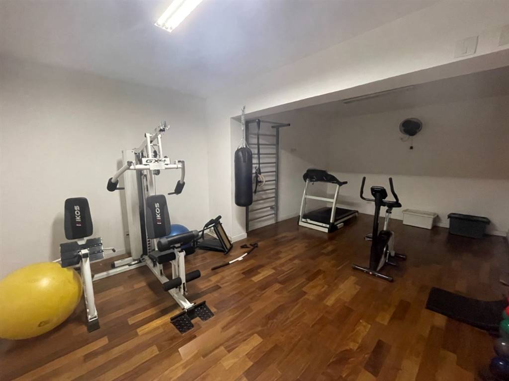 Apartamento com 3 quartos e 350 m² em Vila Guilhermina, Praia Grande