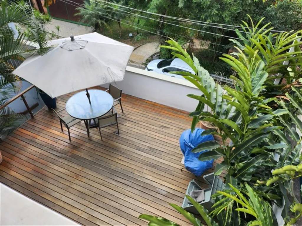 Casa com 4 quartos e 300 m² em Vila Guilhermina, Praia Grande
