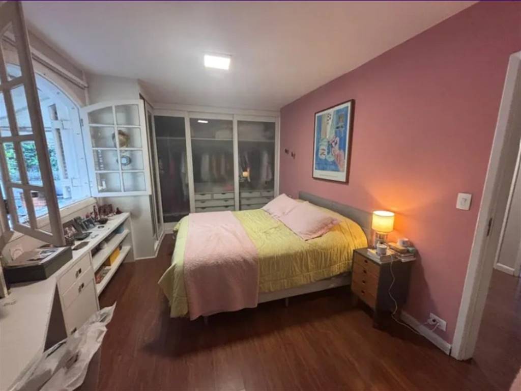 Casa com 4 quartos e 300 m² em Vila Guilhermina, Praia Grande