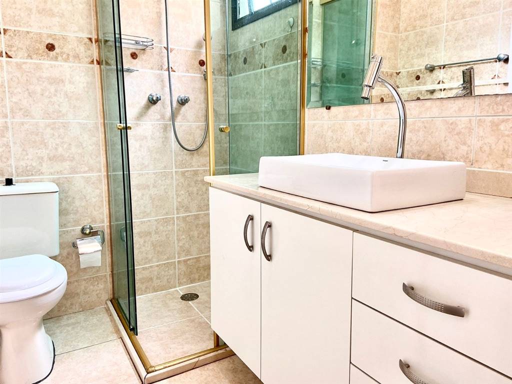 Apartamento com 3 quartos e 188 m² em Vila Guilhermina, Praia Grande