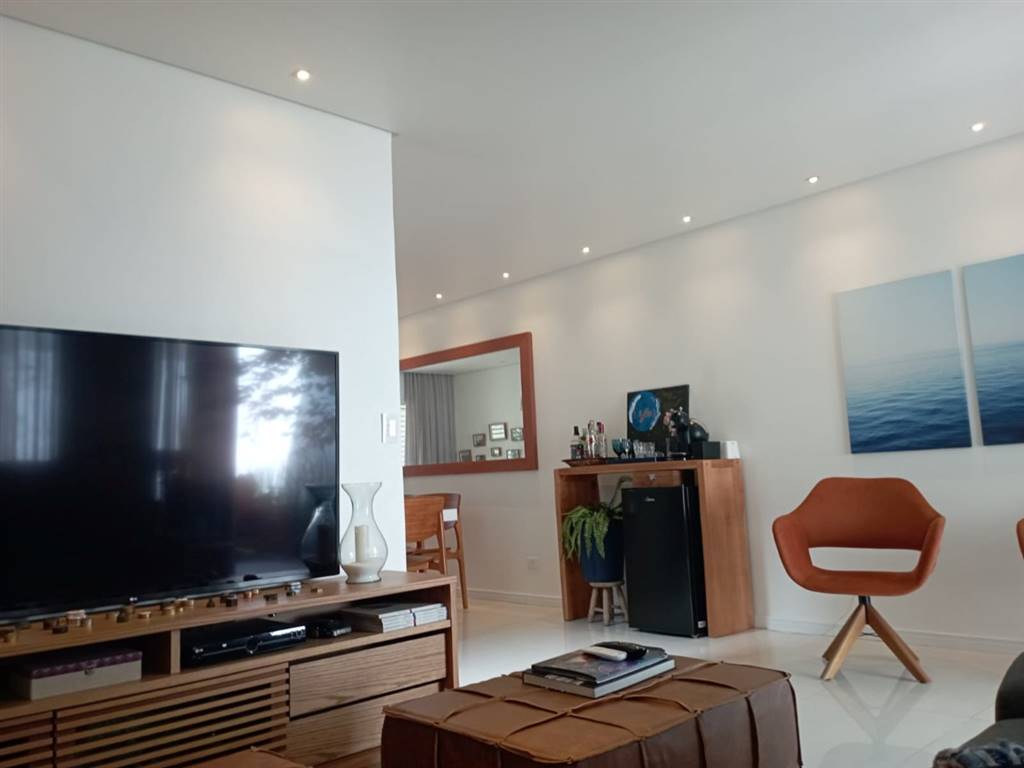 Casa com 3 quartos e 180 m² em Vila Guilhermina, Praia Grande