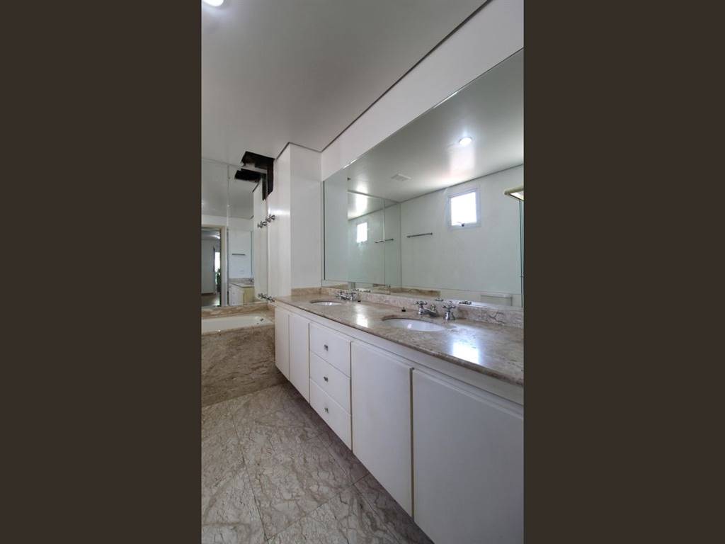 Apartamento com 3 quartos e 262 m² em Vila Guilhermina, Praia Grande