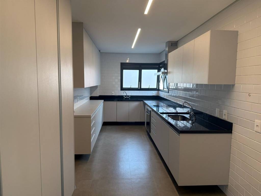 Apartamento com 3 quartos e 226 m² em Vila Guilhermina, Praia Grande