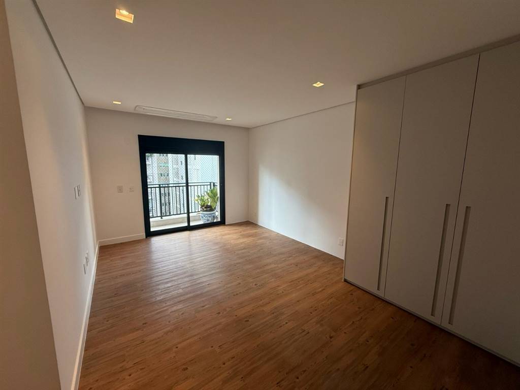 Apartamento com 3 quartos e 226 m² em Vila Guilhermina, Praia Grande