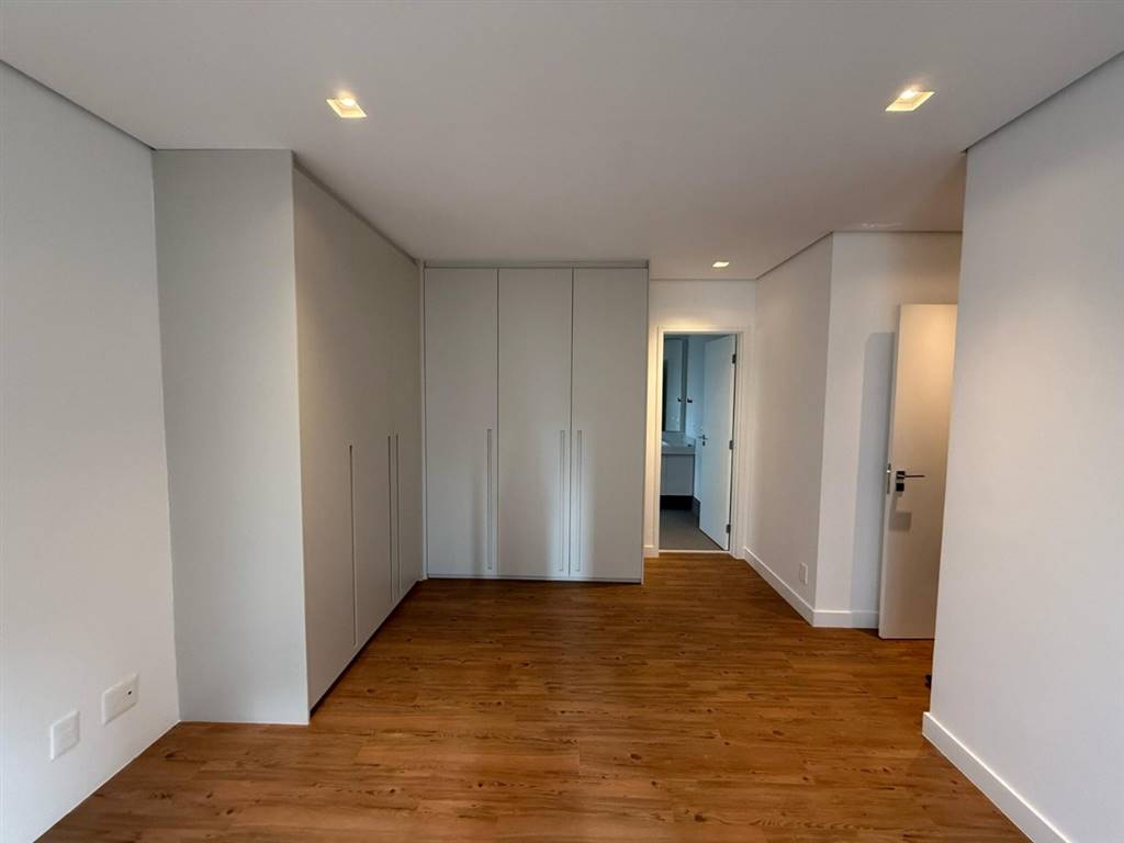 Apartamento com 3 quartos e 226 m² em Vila Guilhermina, Praia Grande