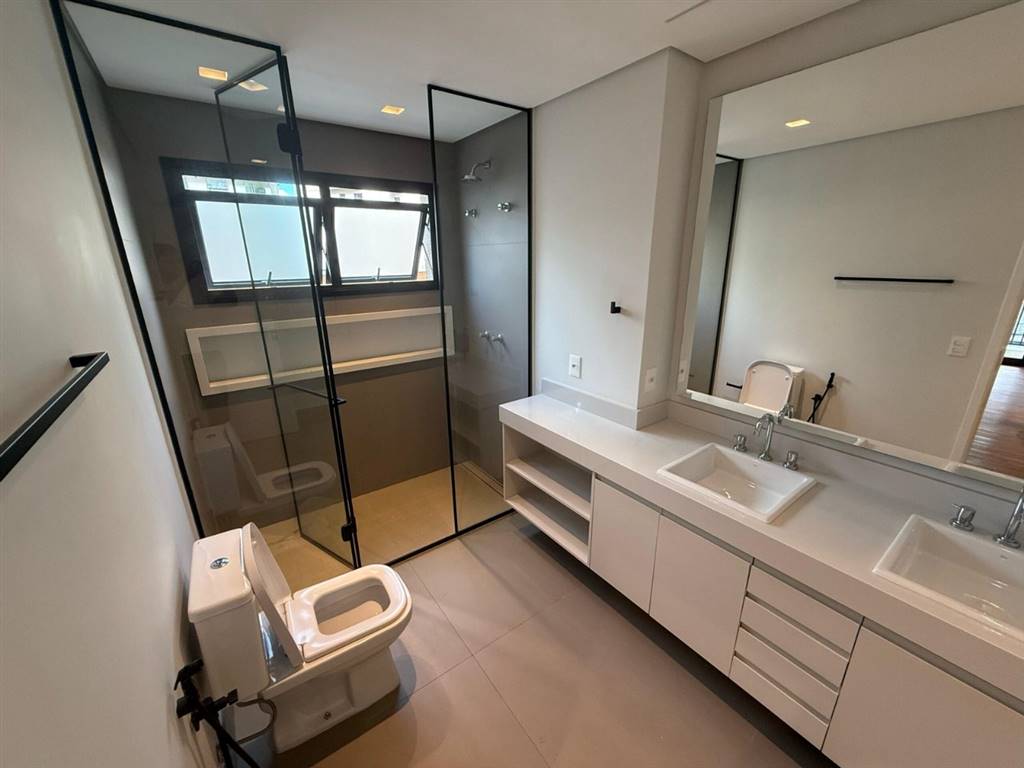 Apartamento com 3 quartos e 226 m² em Vila Guilhermina, Praia Grande