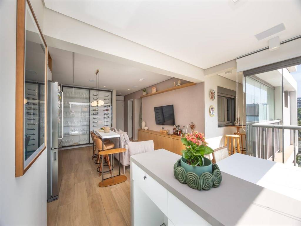 Apartamento com 2 quartos e 76 m² em Vila Guilhermina, Praia Grande