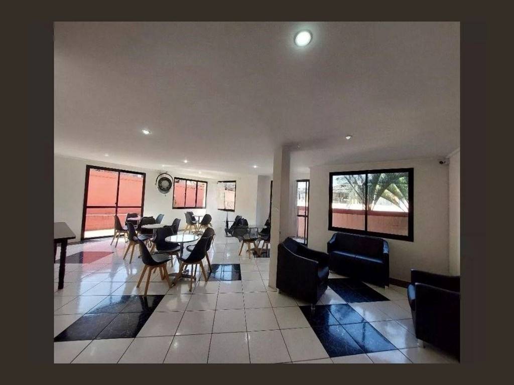 Apartamento com 3 quartos e 73 m² em Vila Guilhermina, Praia Grande