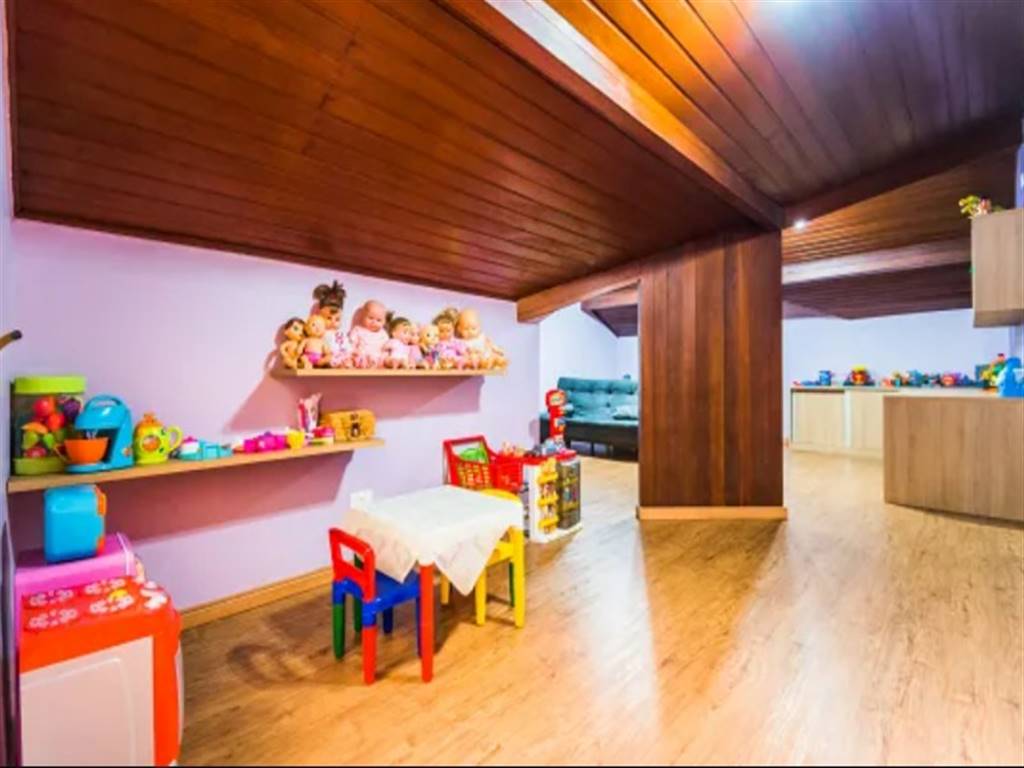 Casa com 4 quartos e 280 m² em Vila Guilhermina, Praia Grande