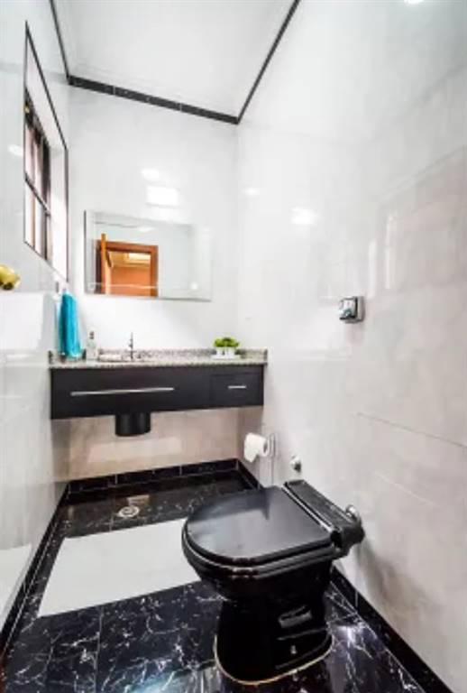 Casa com 4 quartos e 280 m² em Vila Guilhermina, Praia Grande
