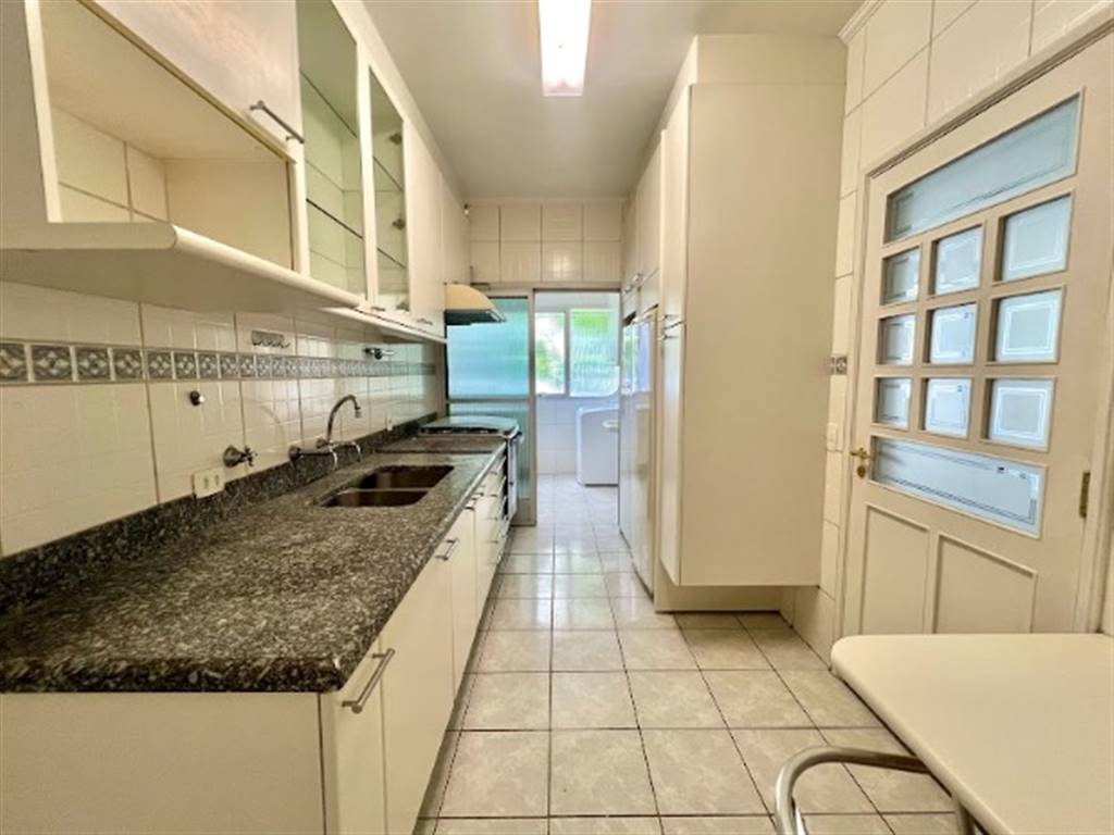 Apartamento com 3 quartos e 130 m² em Vila Guilhermina, Praia Grande