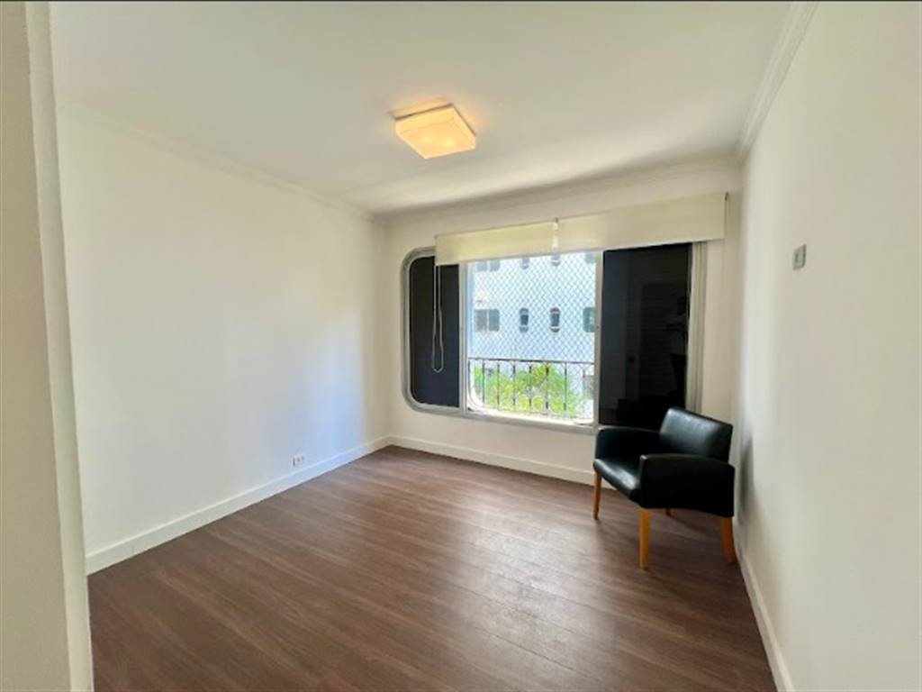 Apartamento com 3 quartos e 130 m² em Vila Guilhermina, Praia Grande