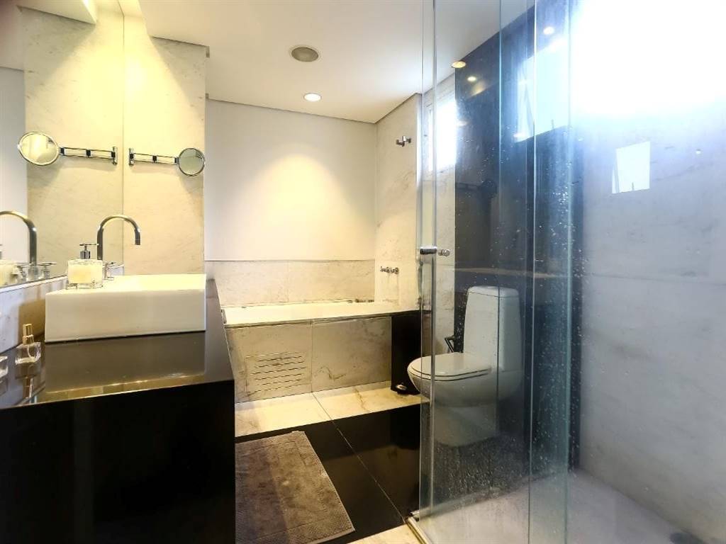 Apartamento com 2 quartos e 210 m² em Vila Guilhermina, Praia Grande