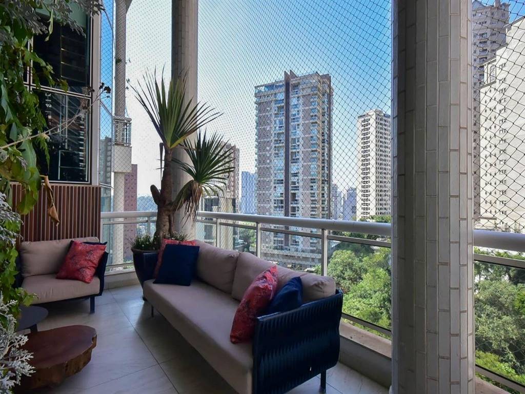 Apartamento com 3 quartos e 210 m² em Vila Guilhermina, Praia Grande