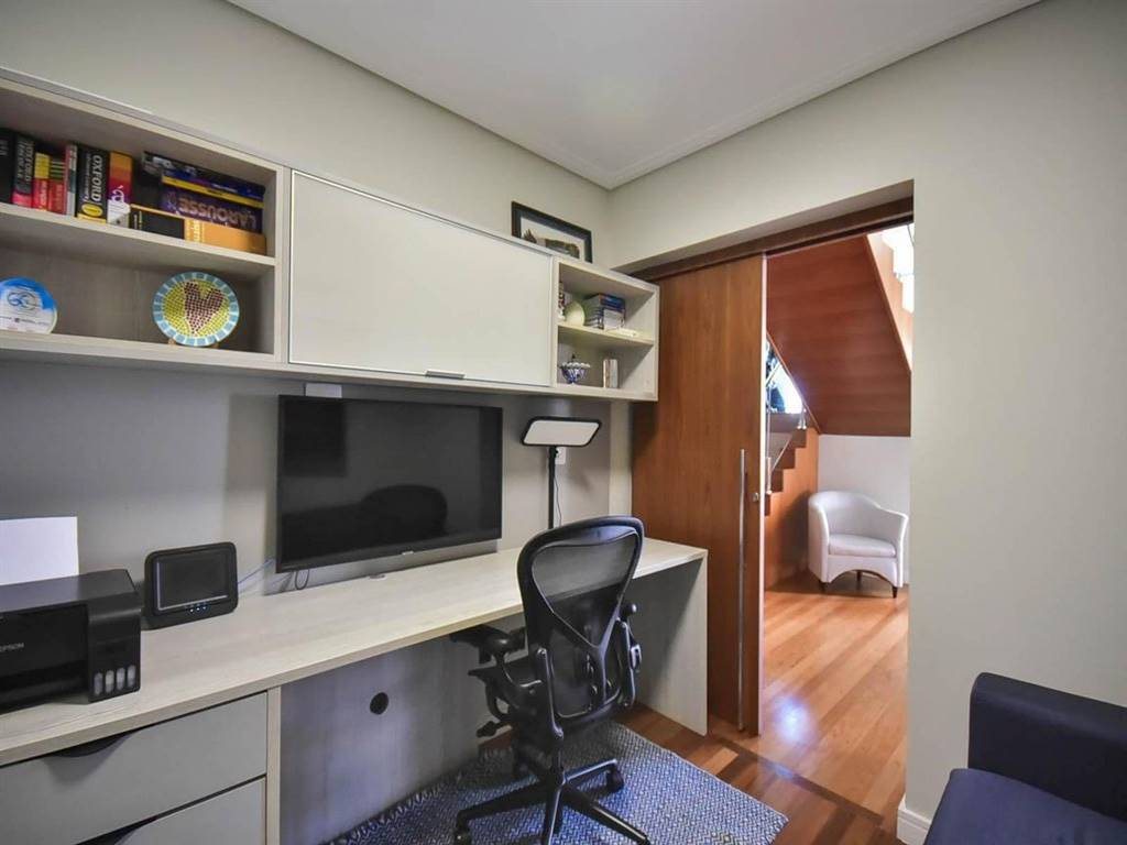 Apartamento com 3 quartos e 210 m² em Vila Guilhermina, Praia Grande