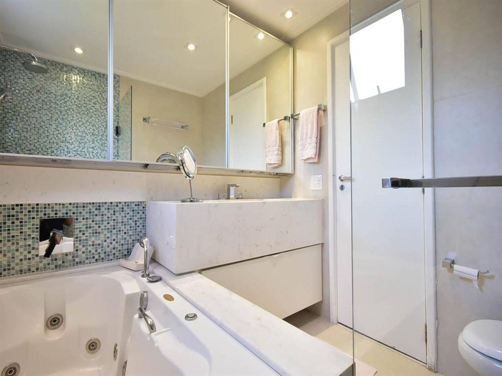 Apartamento com 3 quartos e 210 m² em Vila Guilhermina, Praia Grande