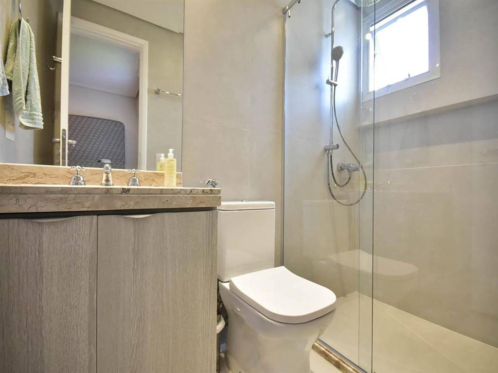 Apartamento com 3 quartos e 210 m² em Vila Guilhermina, Praia Grande