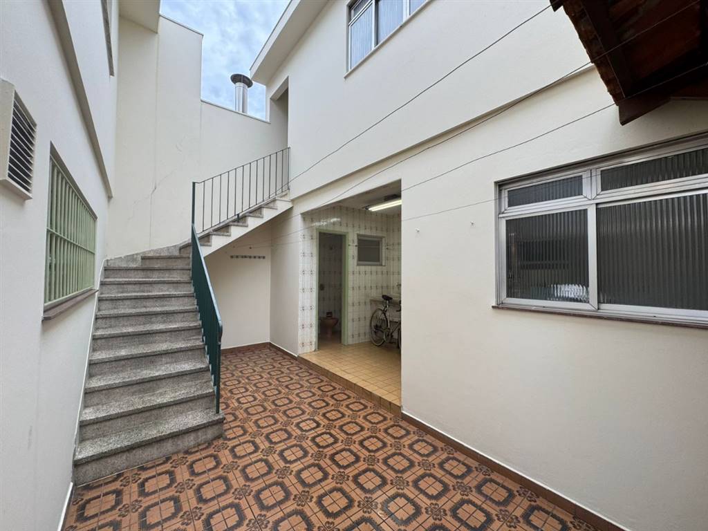 Casa com 3 quartos e 218 m² em Vila Guilhermina, Praia Grande