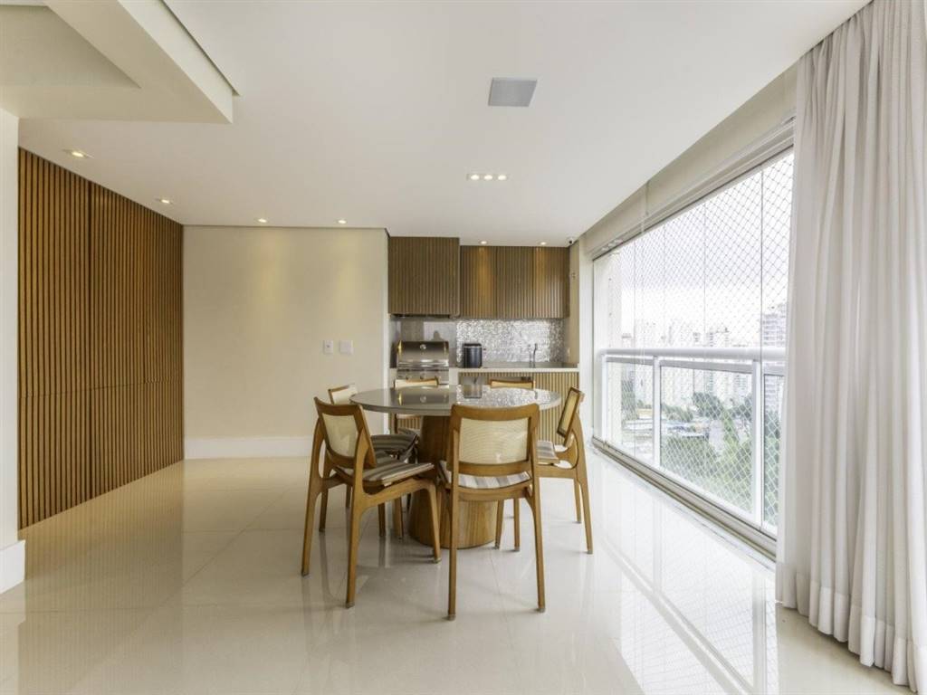Apartamento com 3 quartos e 157 m² em Vila Guilhermina, Praia Grande