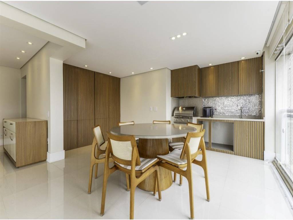 Apartamento com 3 quartos e 157 m² em Vila Guilhermina, Praia Grande