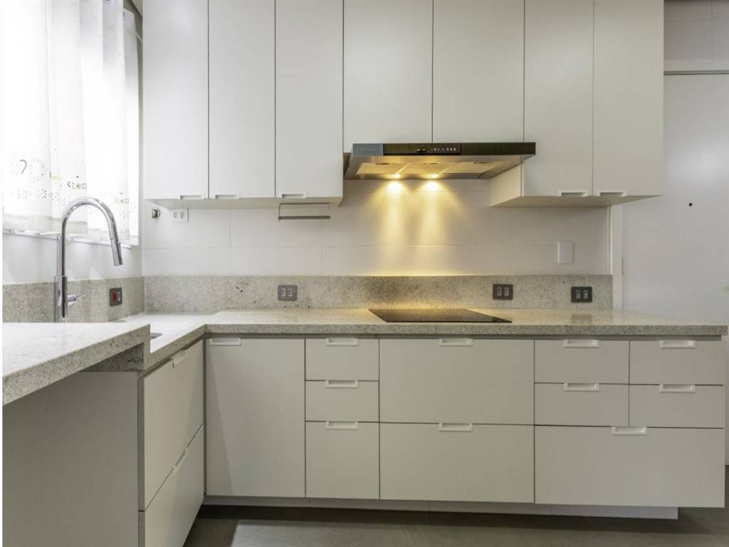 Apartamento com 3 quartos e 157 m² em Vila Guilhermina, Praia Grande