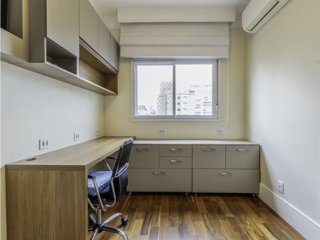 Apartamento com 3 quartos e 157 m² em Vila Guilhermina, Praia Grande