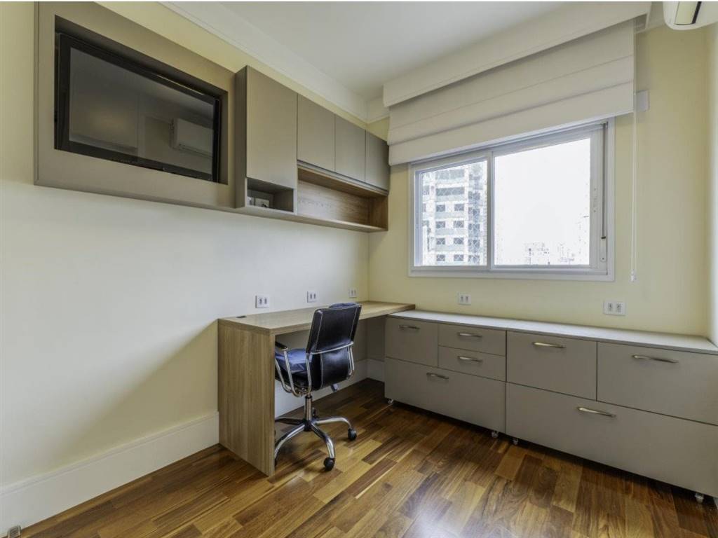 Apartamento com 3 quartos e 157 m² em Vila Guilhermina, Praia Grande
