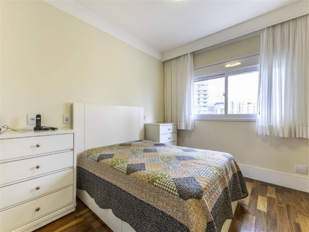 Apartamento com 3 quartos e 157 m² em Vila Guilhermina, Praia Grande