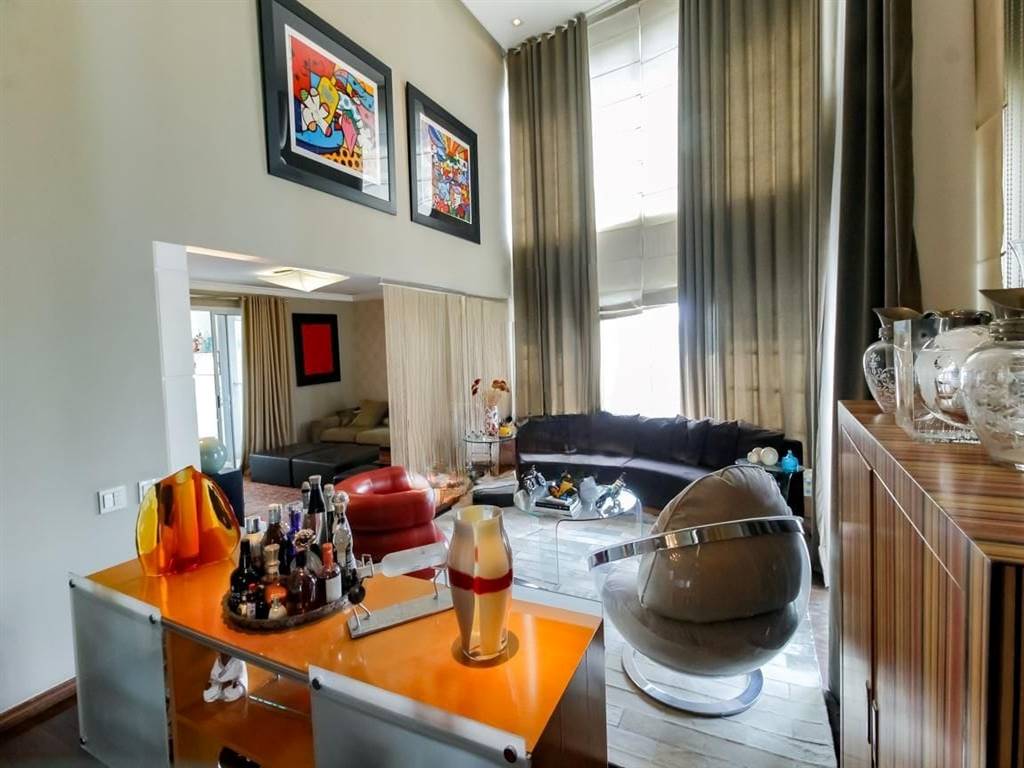 Apartamento com 2 quartos e 210 m² em Vila Guilhermina, Praia Grande