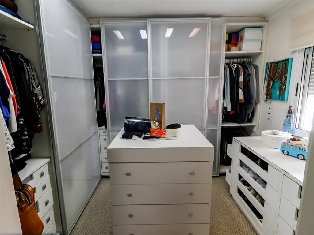 Apartamento com 2 quartos e 210 m² em Vila Guilhermina, Praia Grande