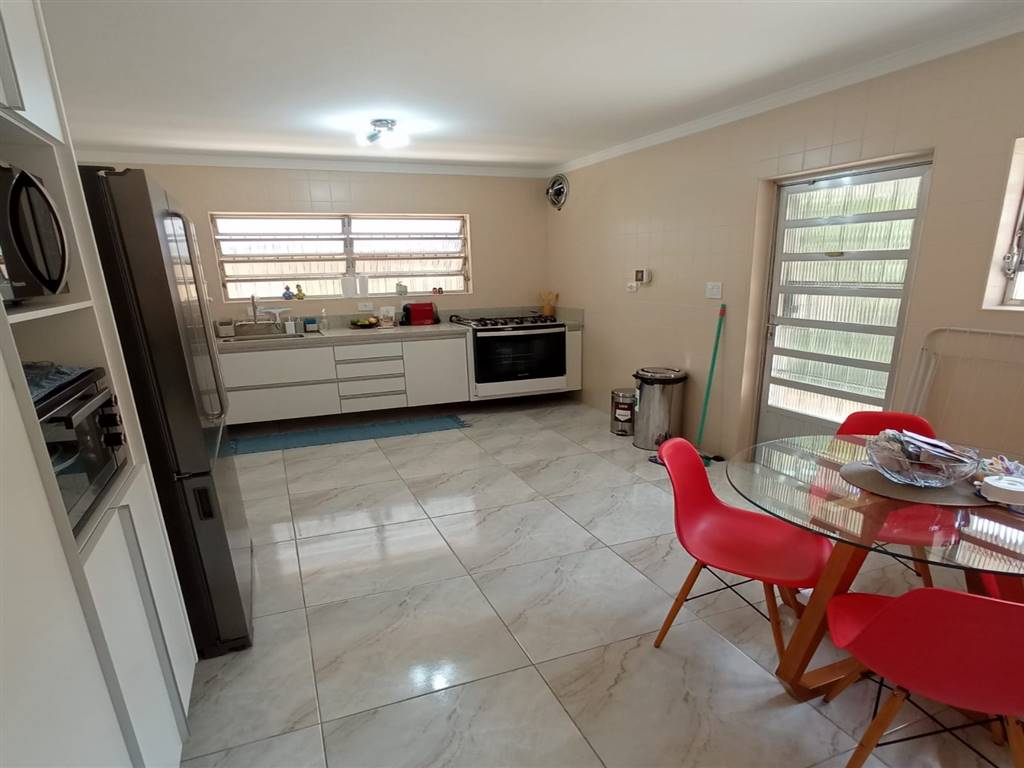 Casa com 3 quartos e 206 m² em Vila Guilhermina, Praia Grande