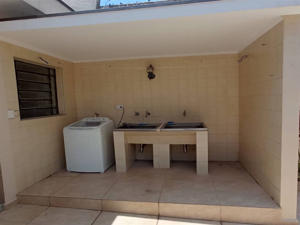 Casa com 3 quartos e 206 m² em Vila Guilhermina, Praia Grande