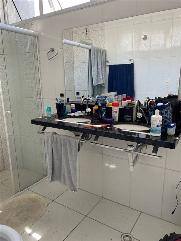 Apartamento com 4 quartos e 170 m² em Vila Guilhermina, Praia Grande