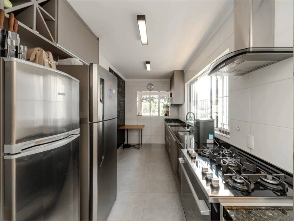 Casa com 3 quartos e 300 m² em Vila Guilhermina, Praia Grande