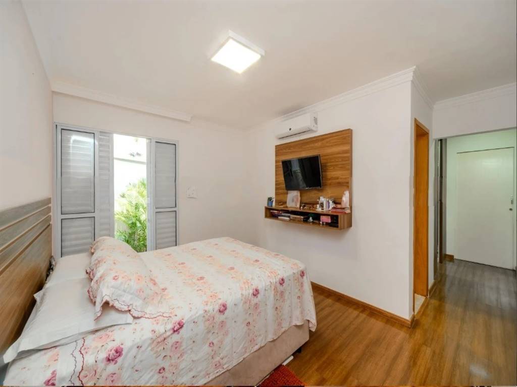 Casa com 3 quartos e 300 m² em Vila Guilhermina, Praia Grande