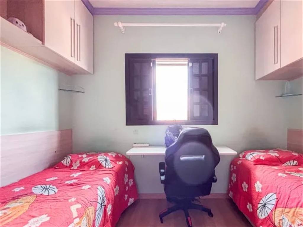 Casa com 3 quartos e 227 m² em Vila Guilhermina, Praia Grande