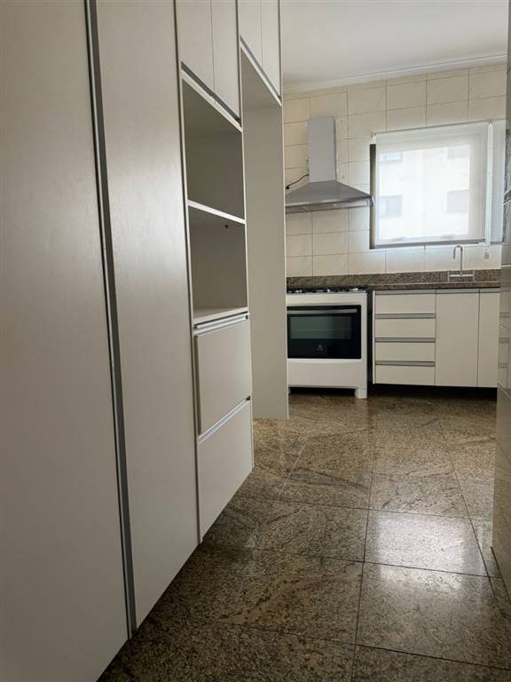 Apartamento com 3 quartos e 247 m² em Vila Guilhermina, Praia Grande