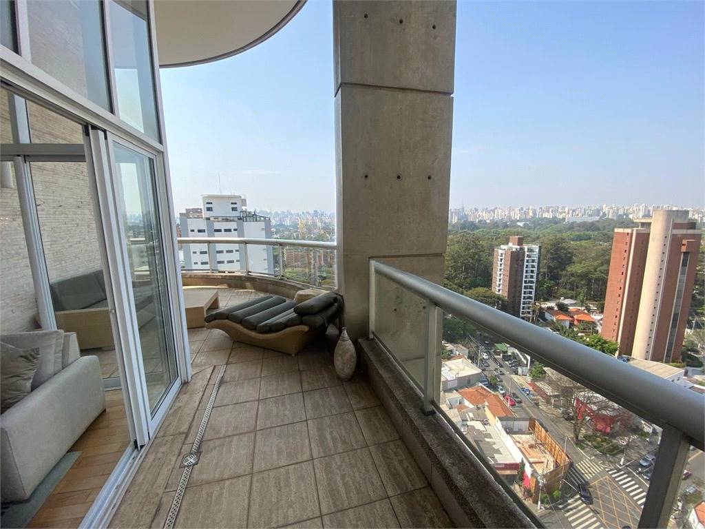 Apartamento com 2 quartos e 151 m² em Vila Guilhermina, Praia Grande