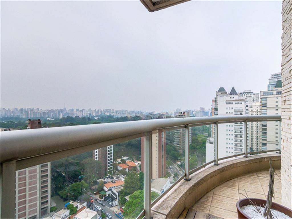 Apartamento com 2 quartos e 151 m² em Vila Guilhermina, Praia Grande