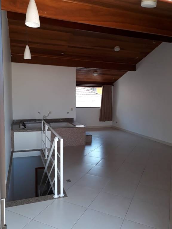 Casa com 3 quartos e 203 m² em Vila Guilhermina, Praia Grande