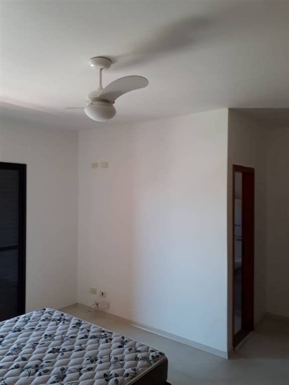 Casa com 3 quartos e 203 m² em Vila Guilhermina, Praia Grande