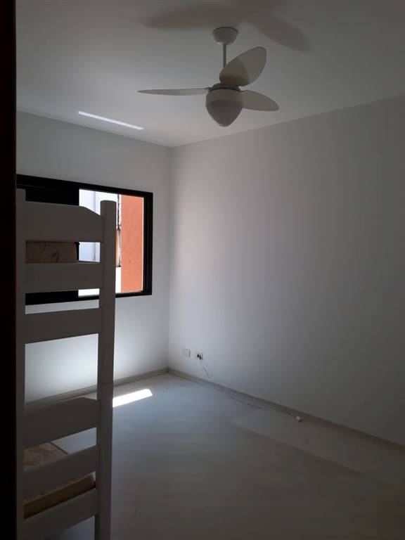 Casa com 3 quartos e 203 m² em Vila Guilhermina, Praia Grande
